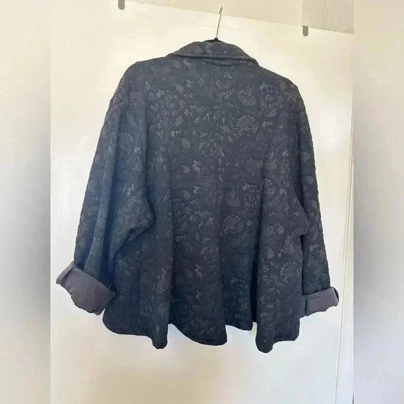 Dress To Kill High Low Knit Jacket with Pockets - Picture 5 of 8